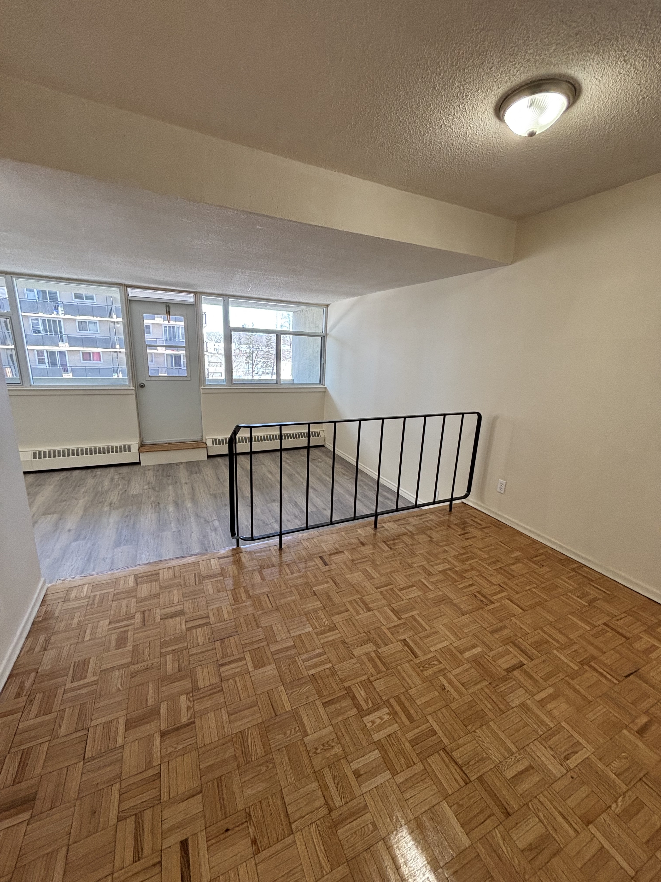 70 MCEWEN AVE, APT. 404