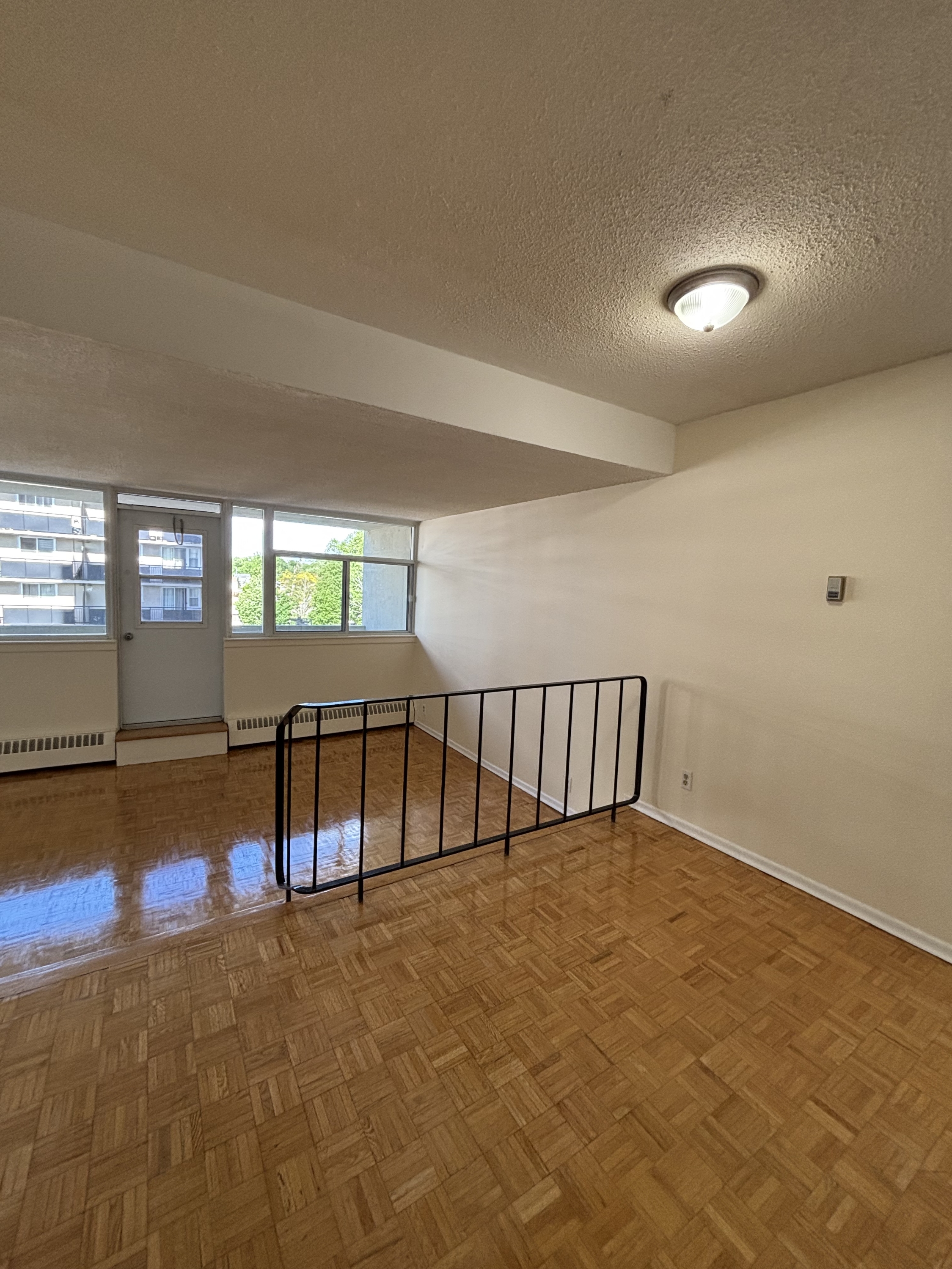70 MCEWEN AVE, APT. 504